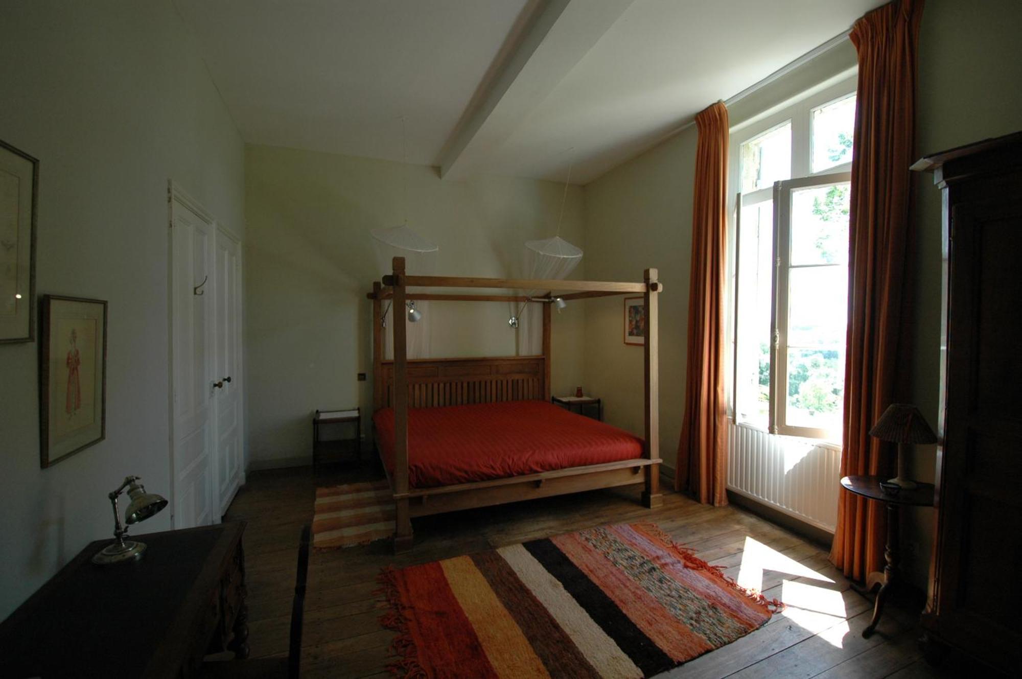 Chateau Le Tour - Chambres D'Hotes Faux  Экстерьер фото